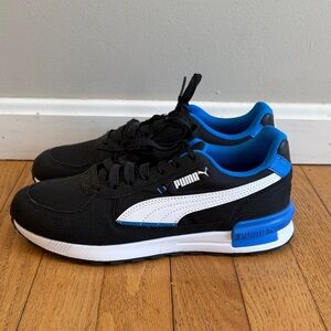 Brand new Puma Kid’s Graviton sneakers